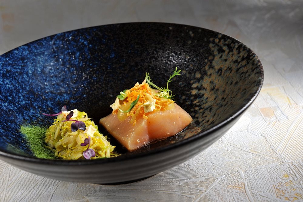 Siven ze Štampachu, celerové consommé, růžičková kapusta, jablko