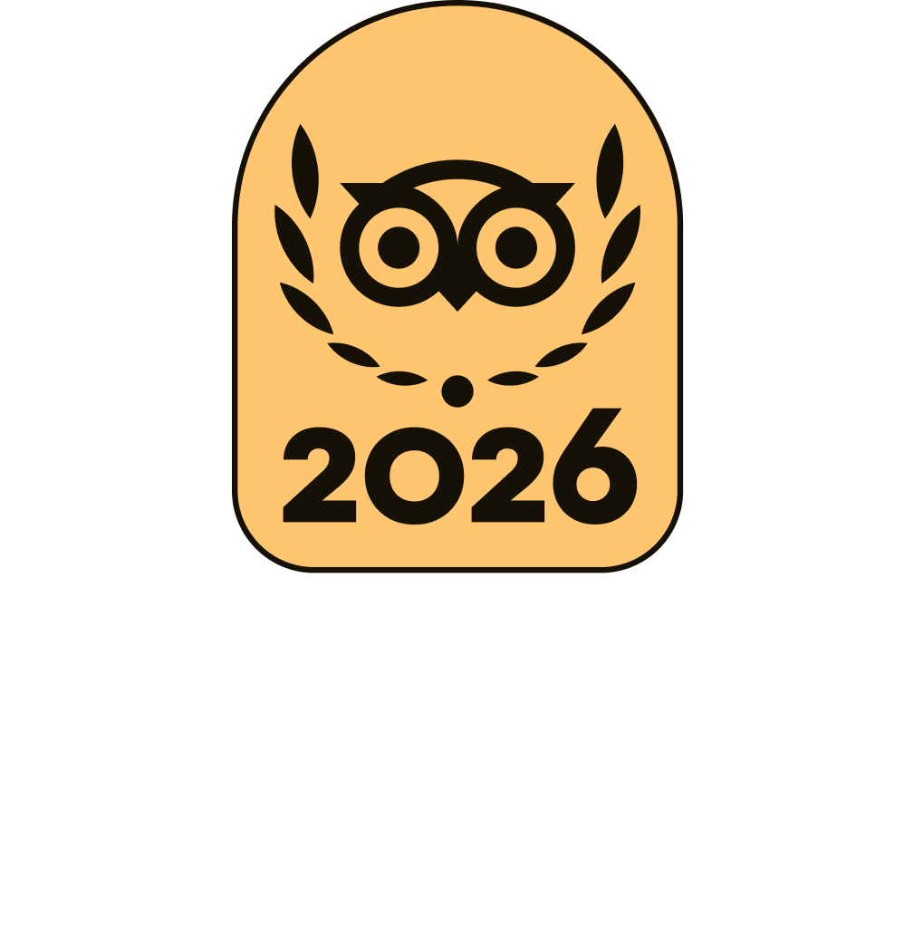 BOTB Badge + Travelers’ Choice Center Aligned White L